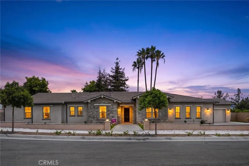 412 Conway Court — photo