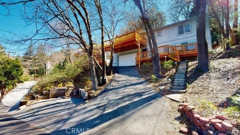 621 Arth Drive — photo
