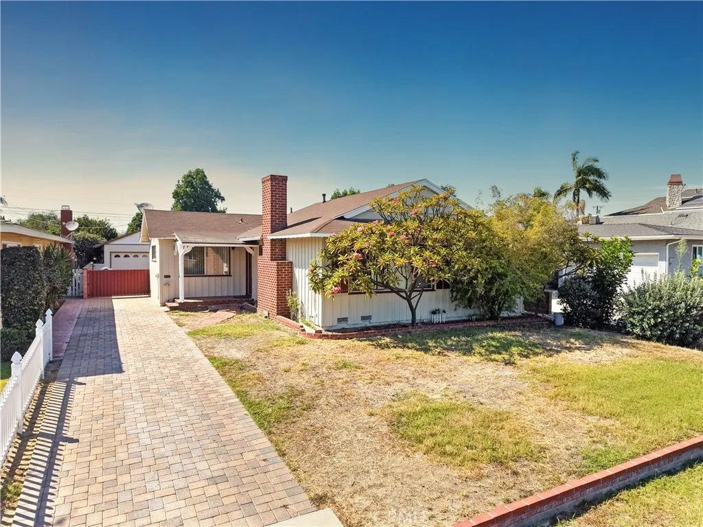 9933 Tristan Drive — photo