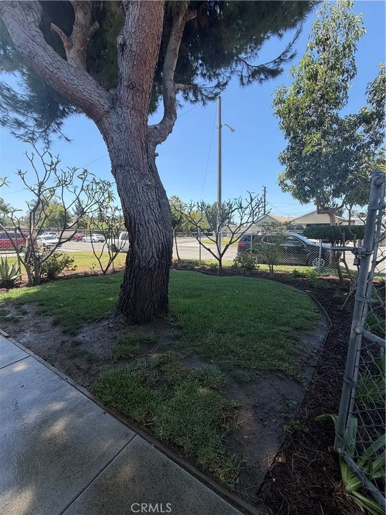 10445 Rose Hedge Drive — photo