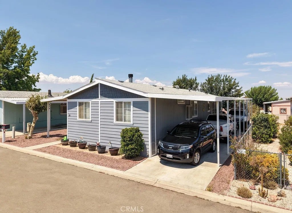 9161 Santa Fe E 35 — photo
