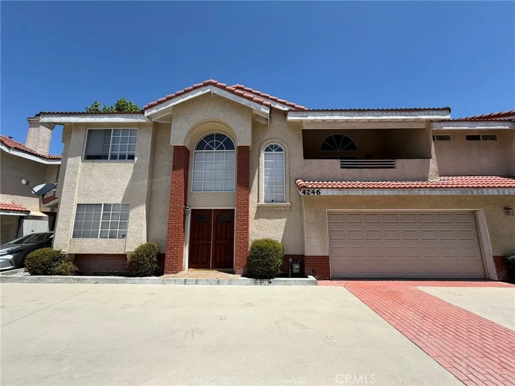 4246 La Rica Avenue a — photo