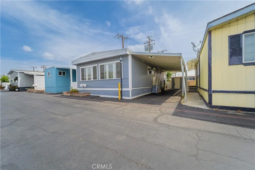 716 N Grand J4 — photo