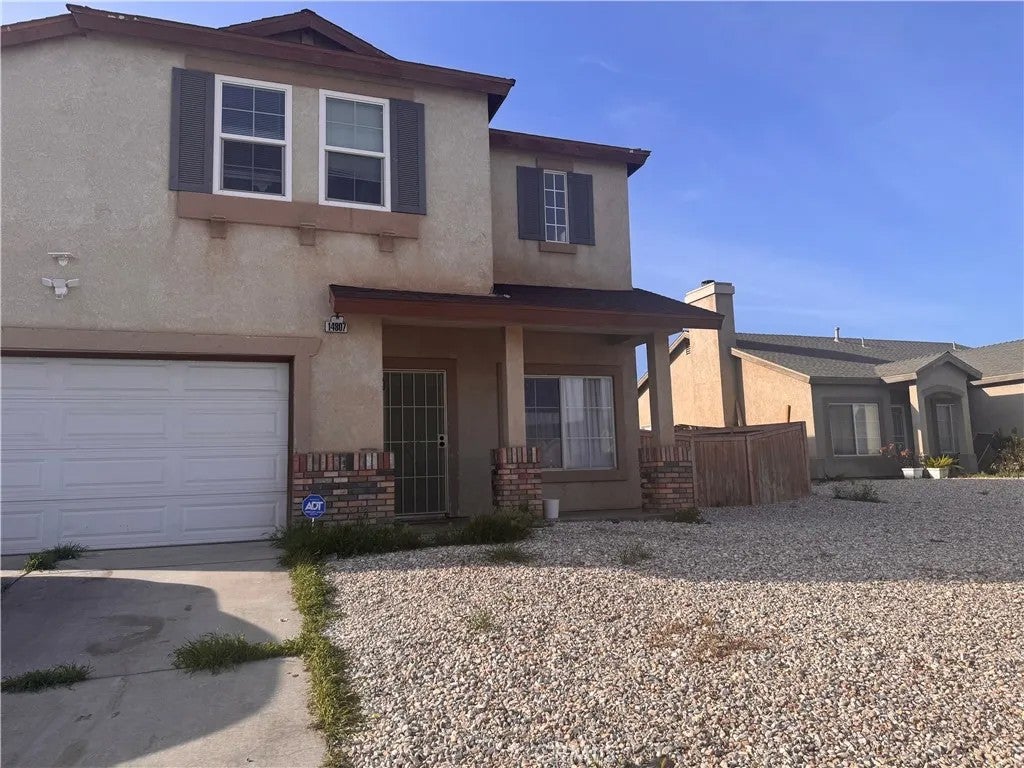 14807 Honeysuckle Street — photo