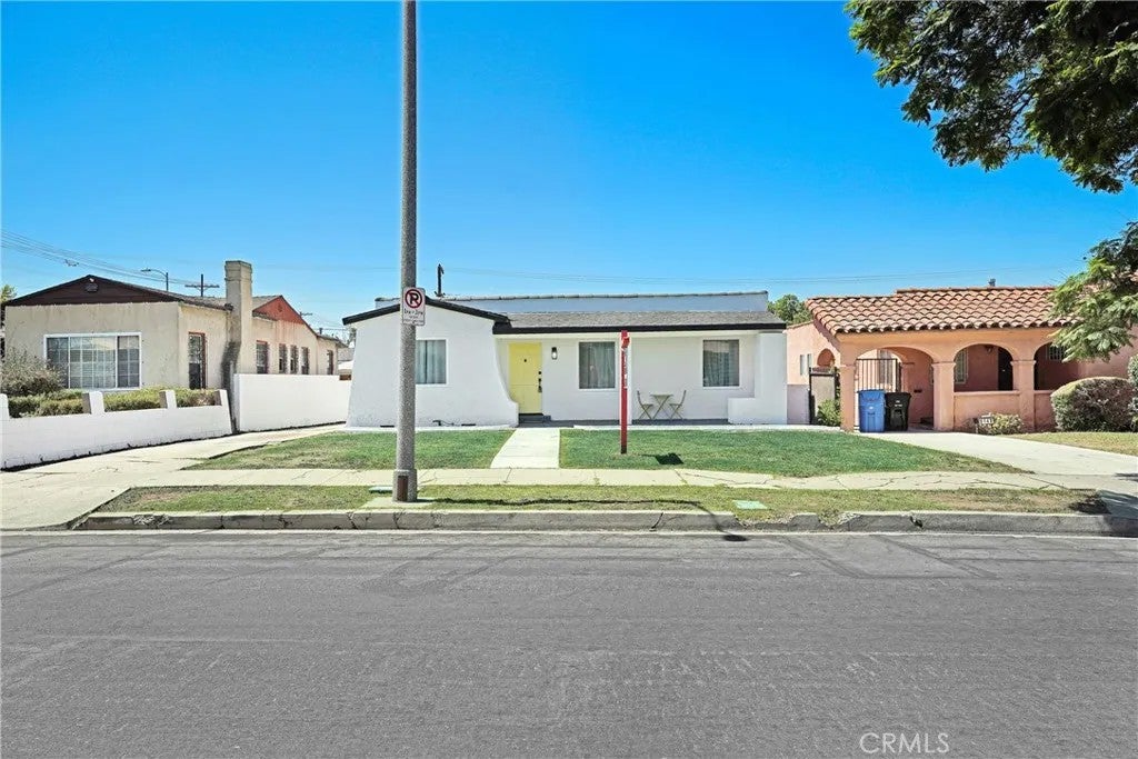 9151 La Salle — photo
