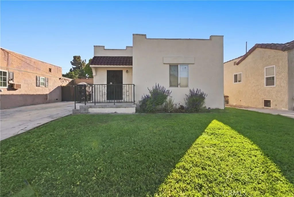 5037 Gafford Street — photo
