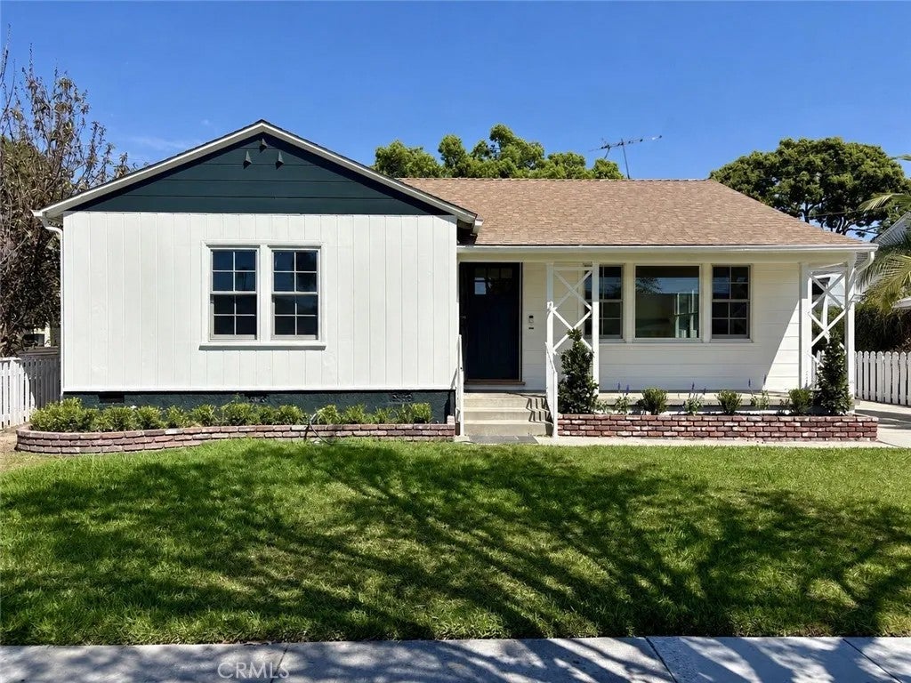 5618 Verdura — photo