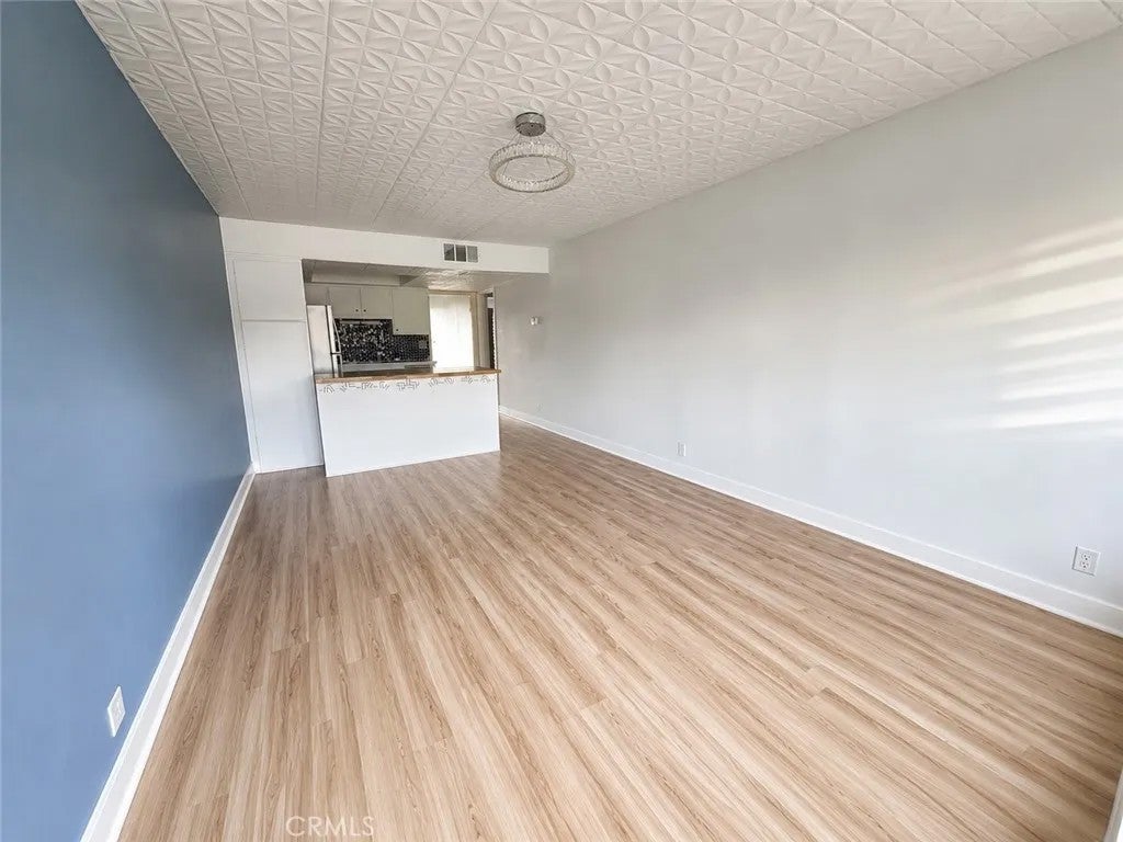 64275 Spyglass 50 — photo