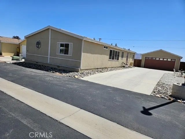 21621 Sandia 107 — photo
