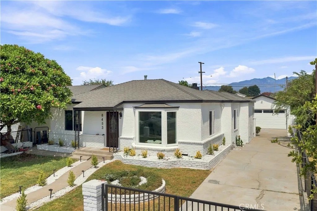 8453 Artson Street — photo