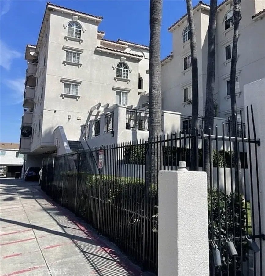 7018 Rita Ave #404 — photo