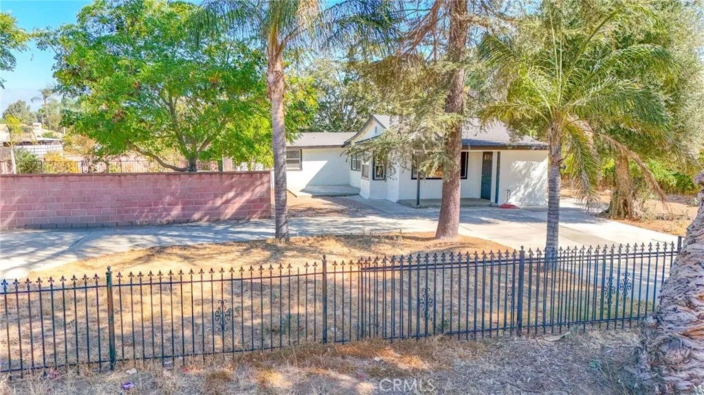10545 54th — photo