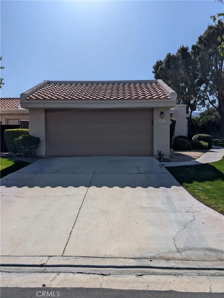 68893 Calle Monforte — photo