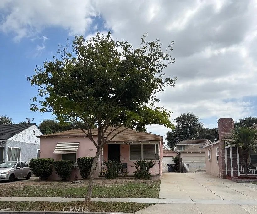 10124 Hildreth Avenue — photo