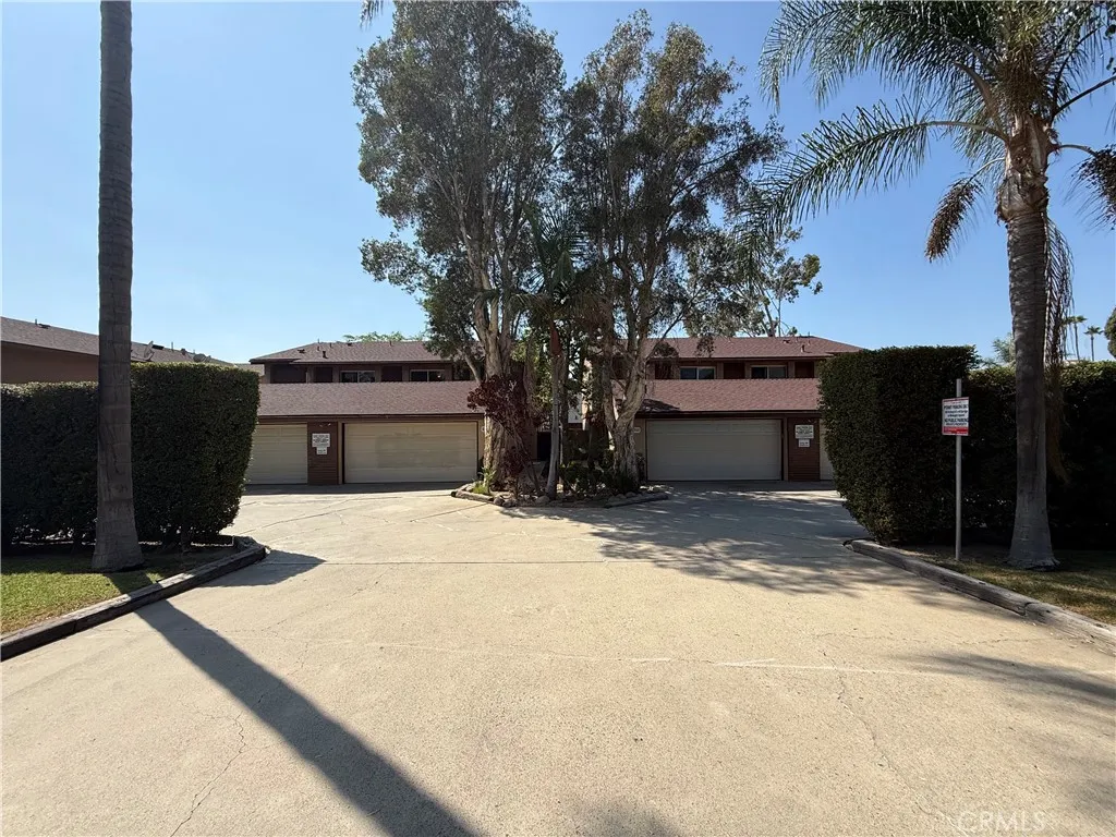 854 N Glassell Street — photo