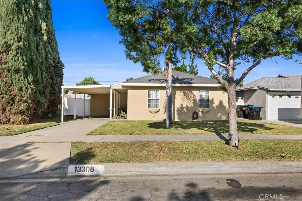 13308 Markdale — photo