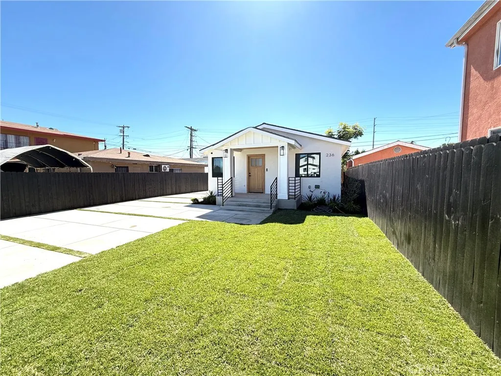 236 E E 99th, Los Angeles, CA 90003 — photo 3