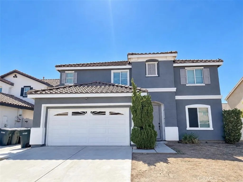 1087 Harrier Street — photo