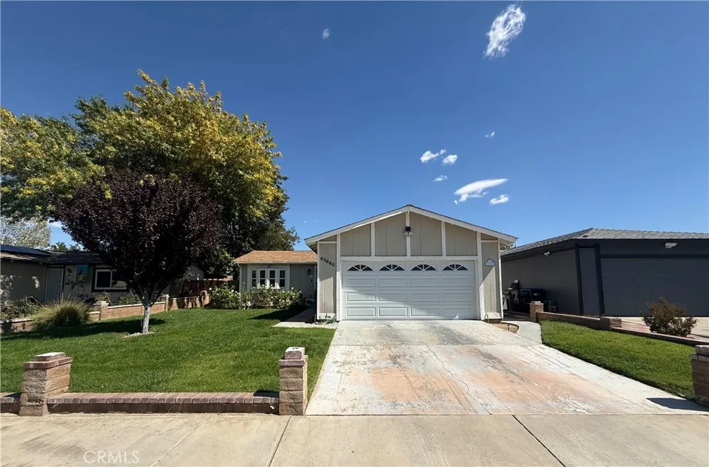 43660 22nd Street East, Lancaster, CA 93535