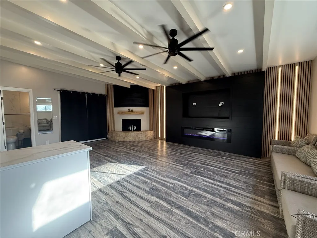 11306 Rosecrans Unit 2 — photo