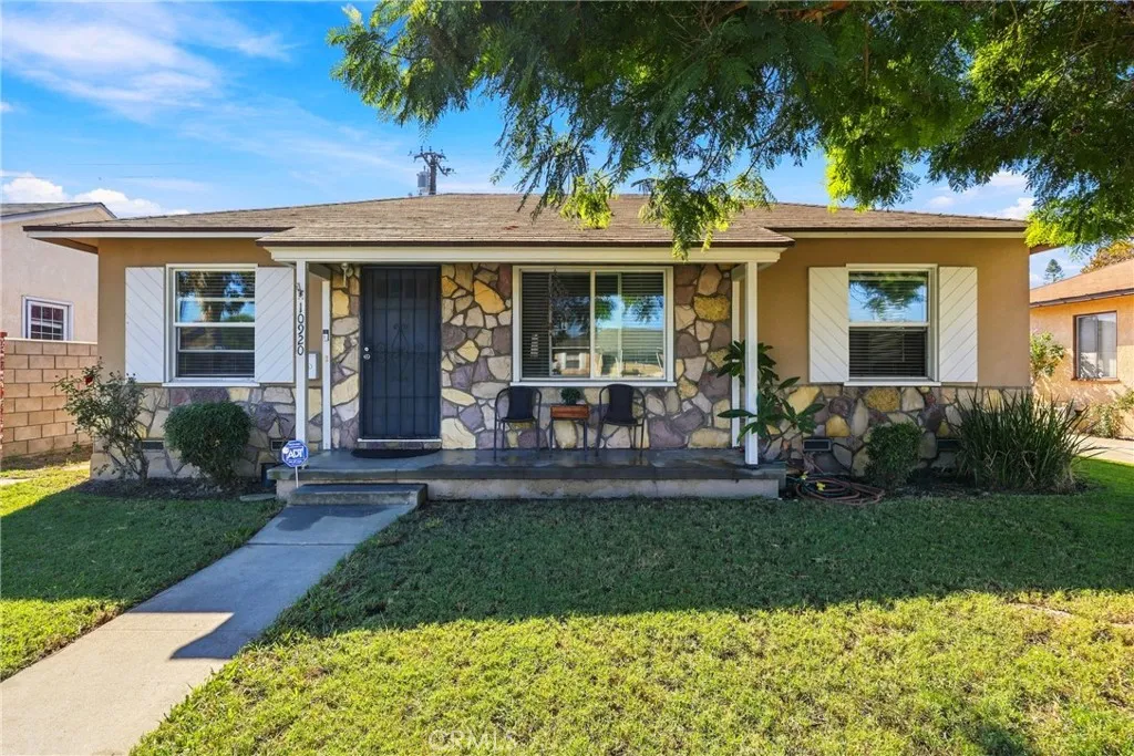 10920 Hayford Street — photo