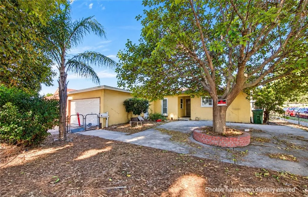 14901 Oswald Street — photo