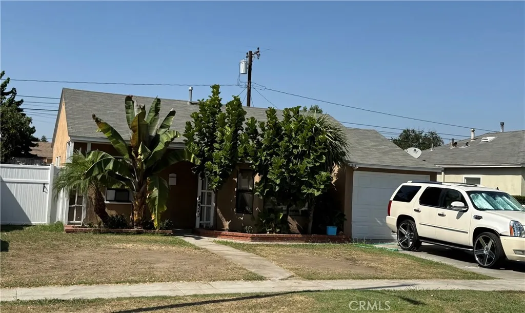 13923 Graystone — photo
