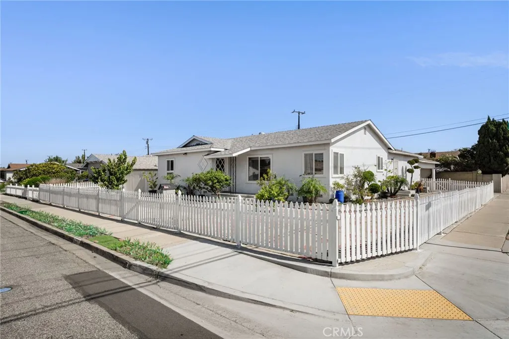 6221 Choctaw Drive — photo