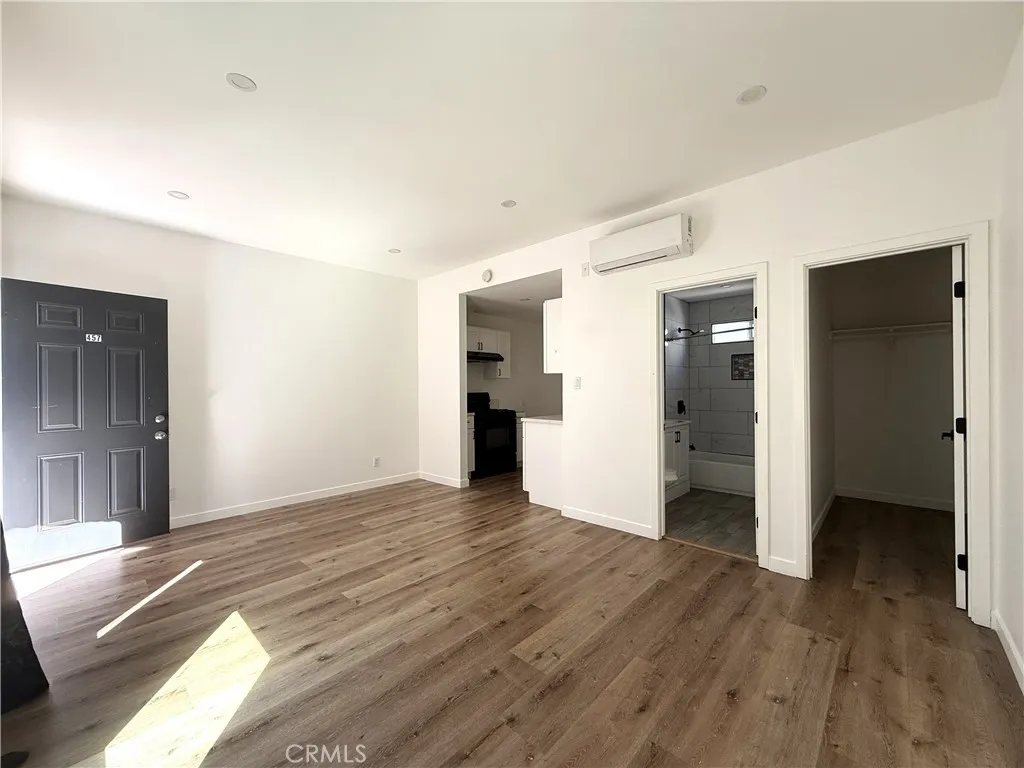 455 W Cowles St Unit 457 — photo