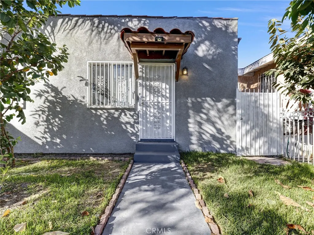 807 E 87th, Los Angeles, CA 90002 — photo 2