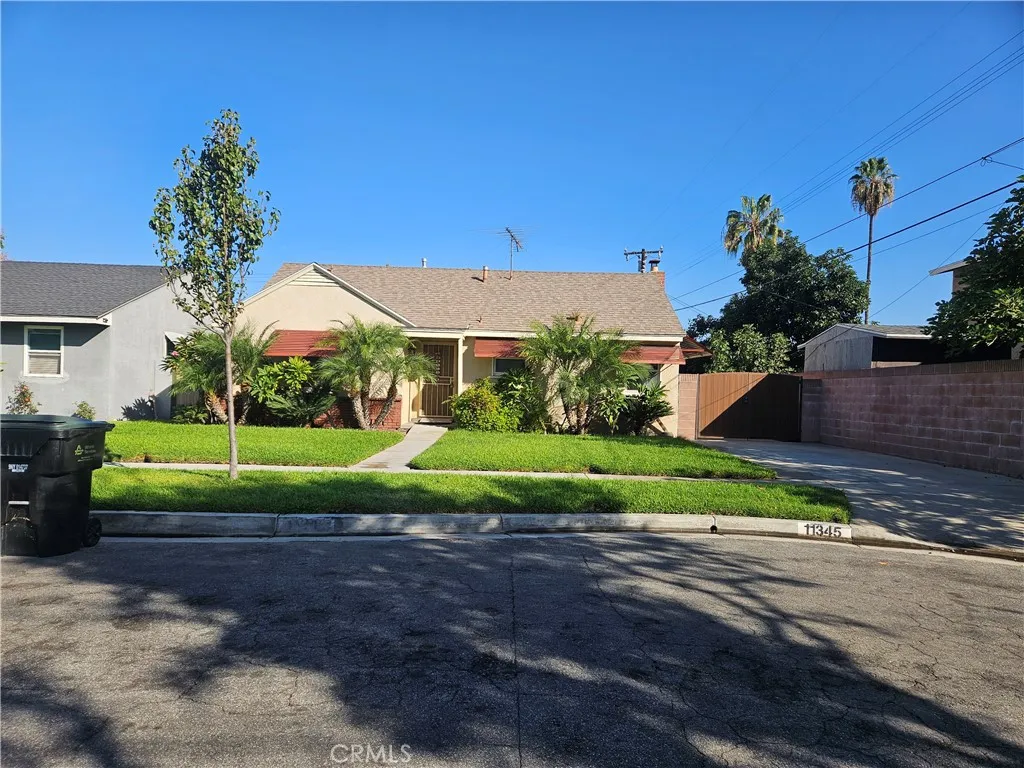 11345 Belfair — photo