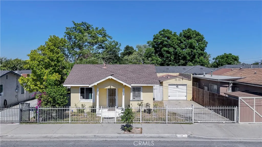 512 S Willowbrook, Compton, CA 90220 — photo 2