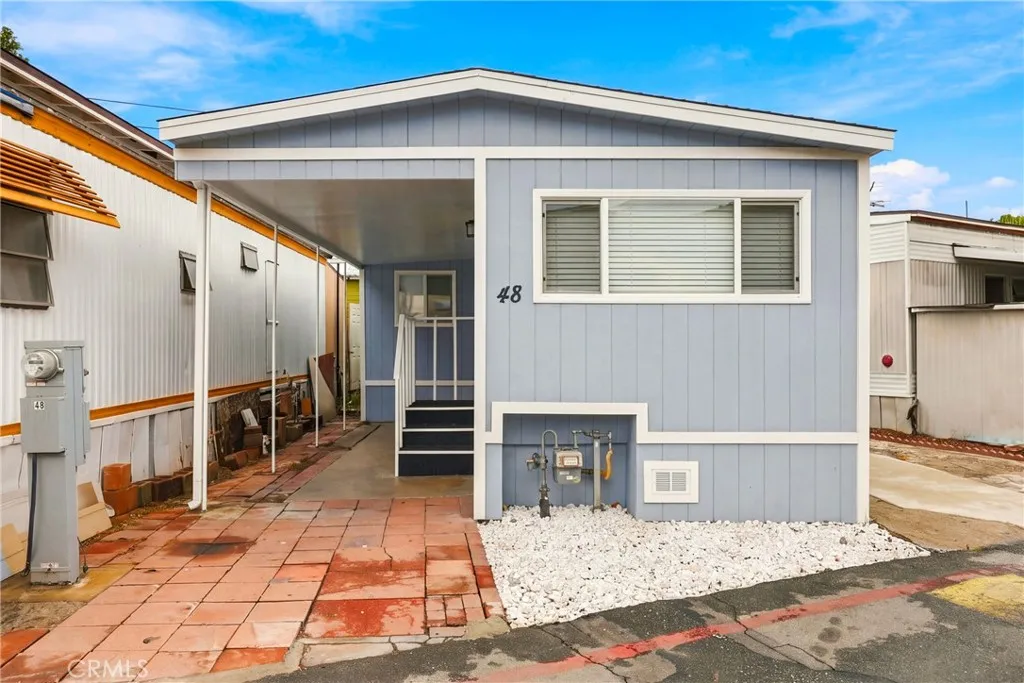 16118 Bellflower Unit 48 — photo