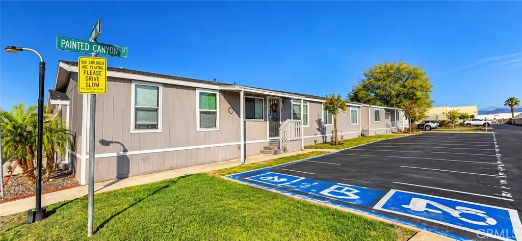 80 E Dawes #130, Perris, CA 92571 — photo 2