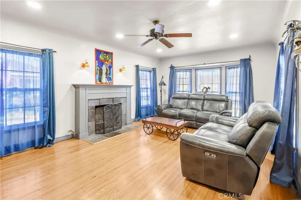 9946 Maple, Bellflower, CA 90706 — photo 3