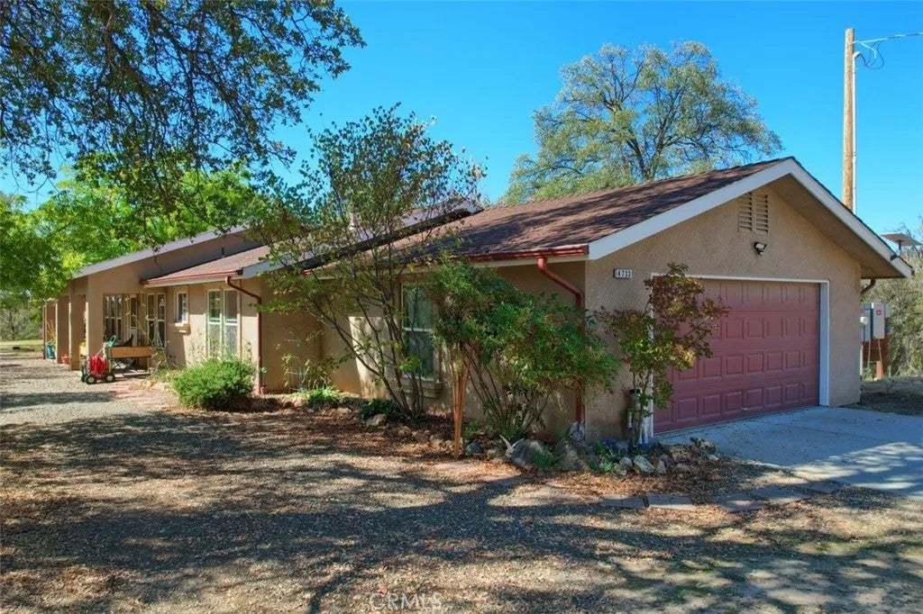 4733 Hirsch — photo