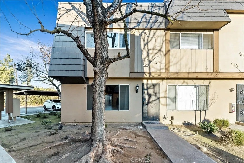 5188 W Ashlan — photo