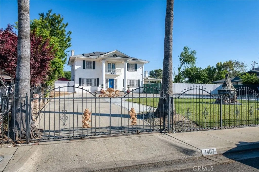 1407 E Princeton — photo