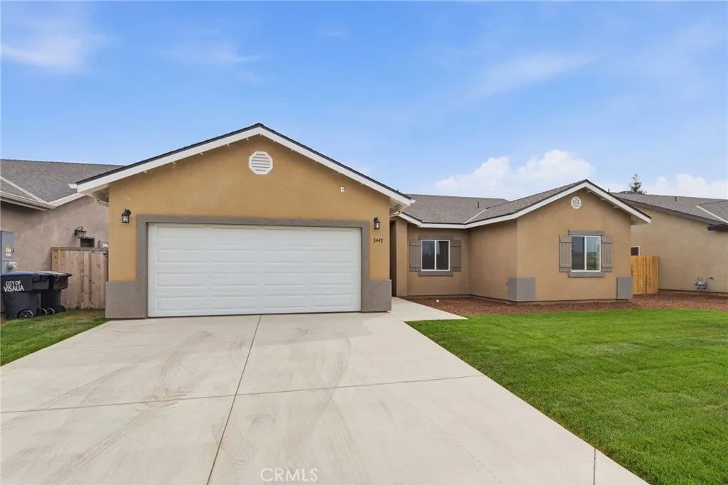 3447 E Douglas Avenue — photo