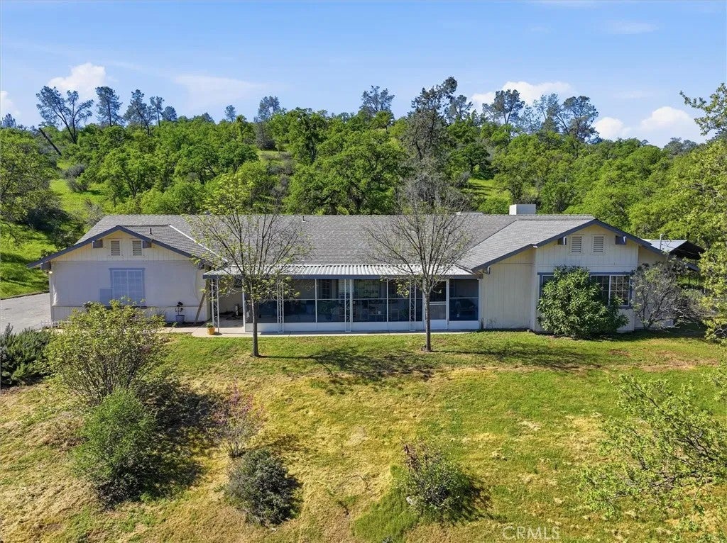 31749 Road 400 — photo