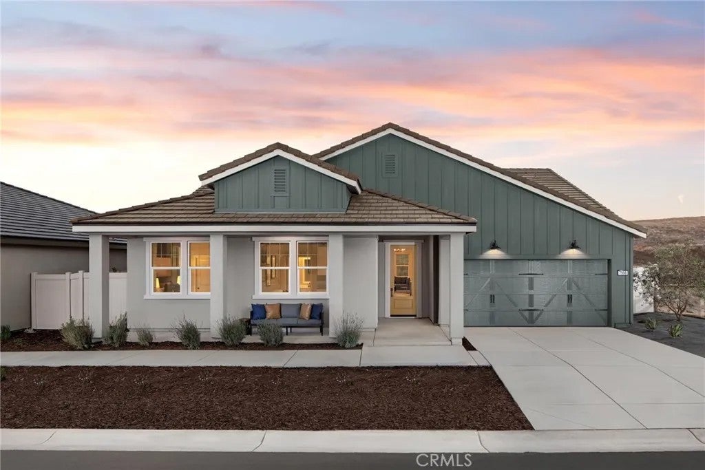 7998 Cottonwood Drive — photo