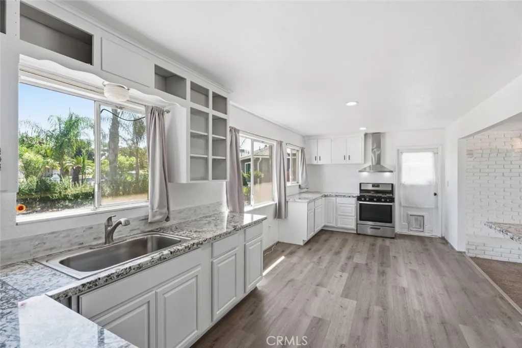 641 E Scott, Fresno, CA 93710 — photo 2