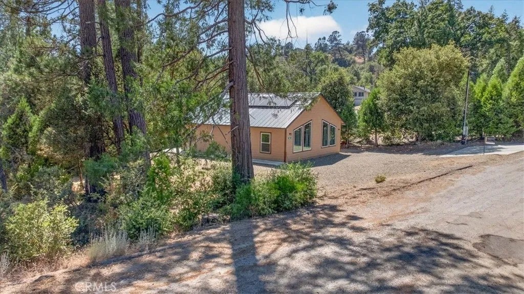 5594 Red Ibis Court — photo