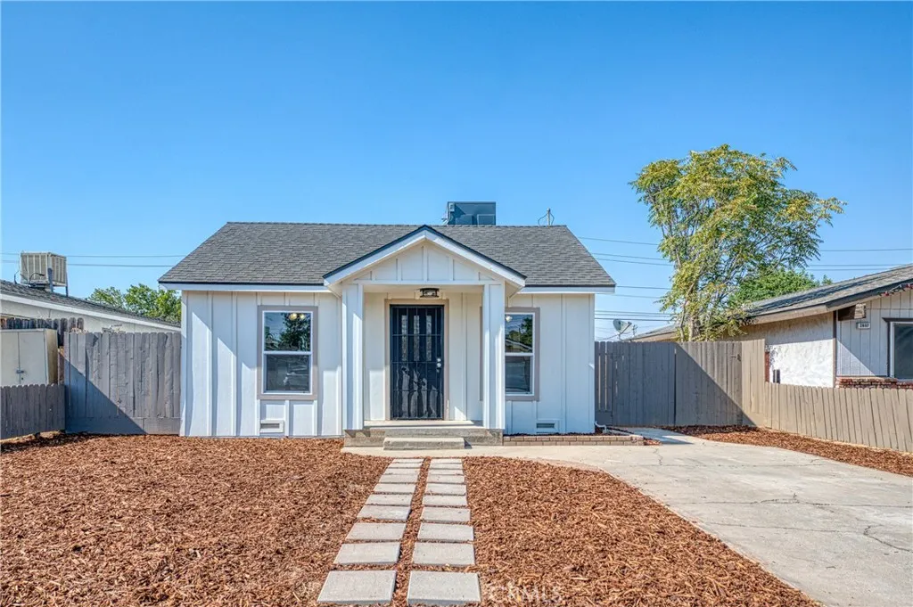 1651 5th Street, Clovis, CA 93611 — photo 2