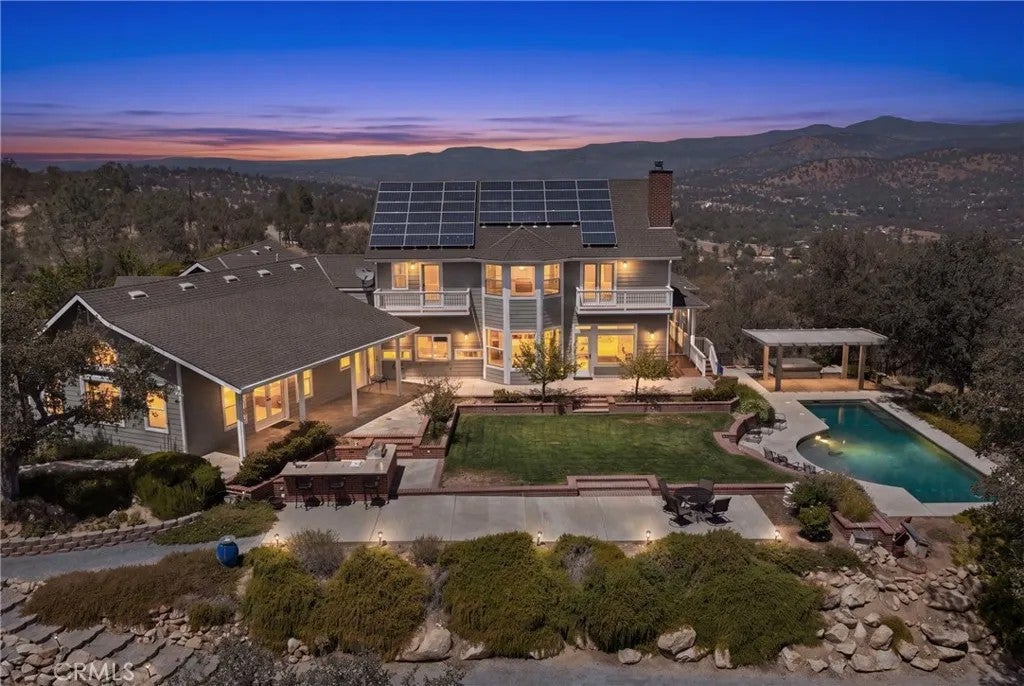 42158 John Muir Drive — photo