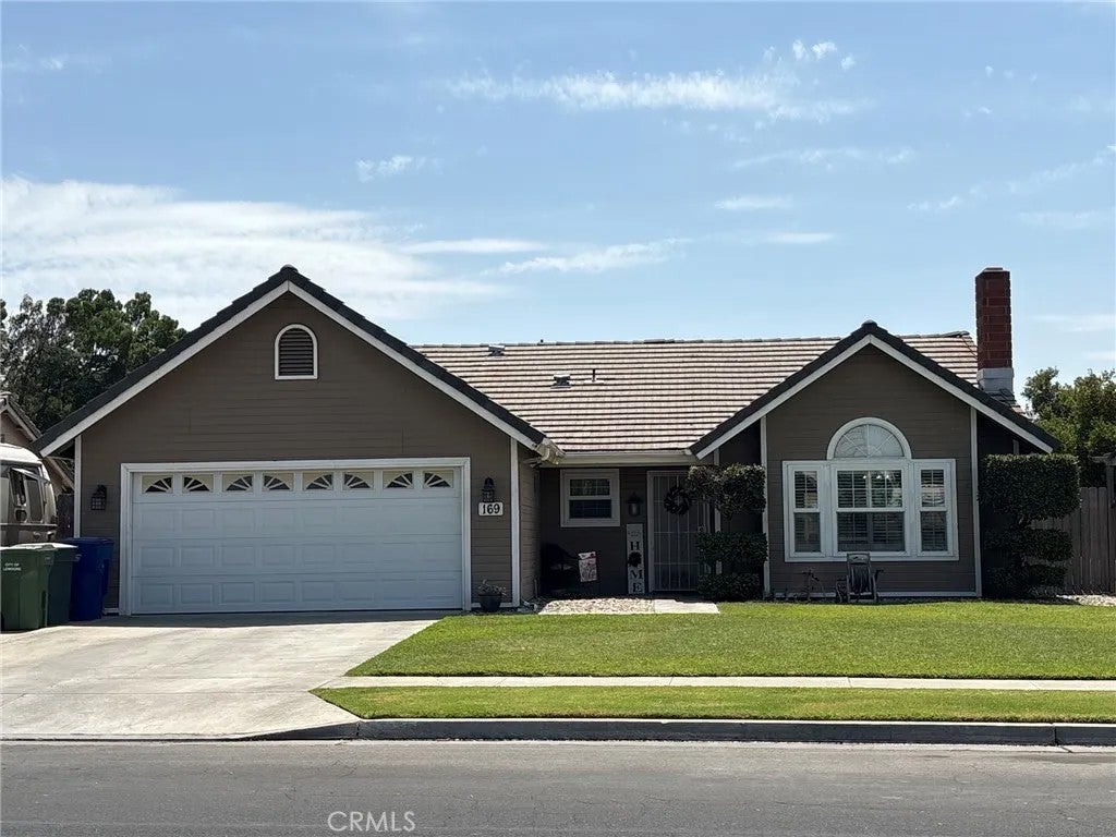 169 Devon Drive — photo