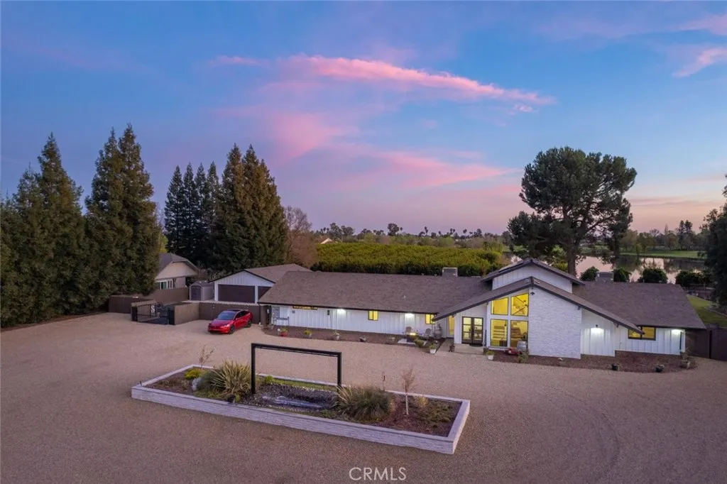 11735 E Santa Ana, Clovis, CA 93619 — photo 2