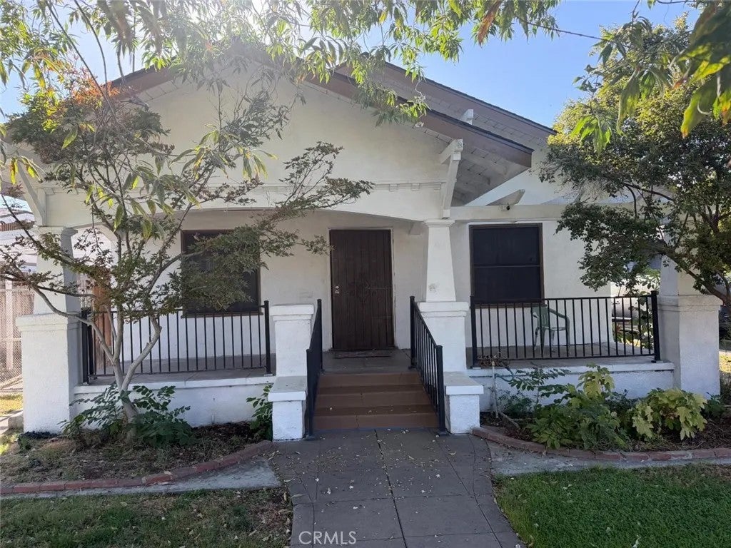 1353 N Wilson — photo