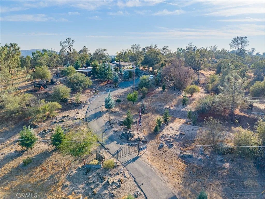 28960 Yosemite Springs — photo