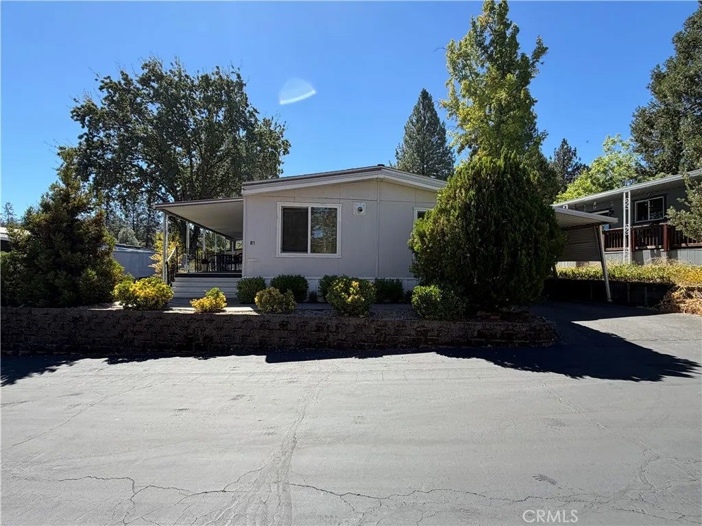 39678 Road 425B 81 — photo